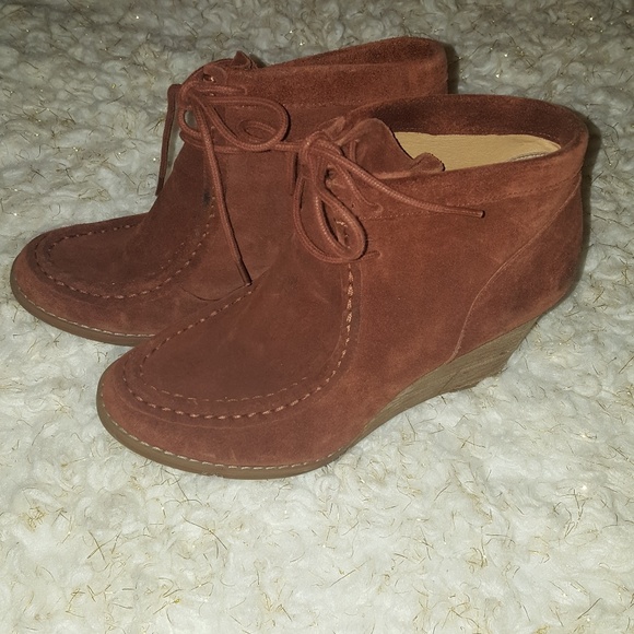 Lucky Brand Shoes - 🍁Lucky Brand Ysabel Wedge Ankle Bootie Russet